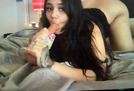 MulanVuitton OnlyFans Pornografie