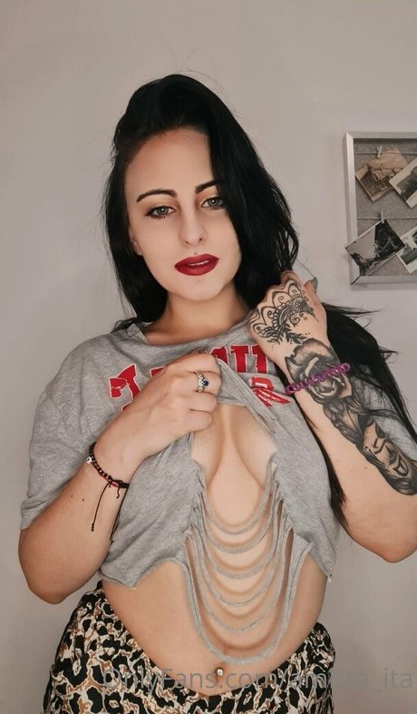 ambra ita OnlyFans nackt