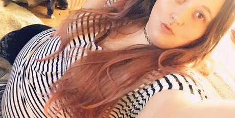 leahloolabelle Heiße OnlyFans Inhalte