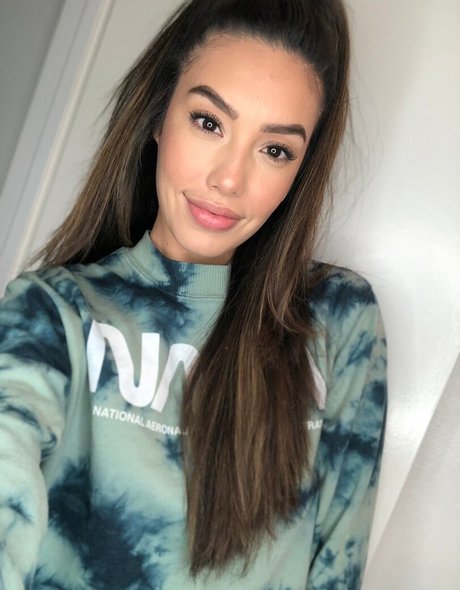 All Bella Leaked OnlyFans Bilder