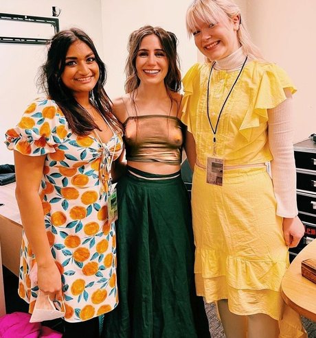 Dodie Clark OnlyFans Archiv