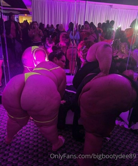 bigbootydee89 Nackt auf OnlyFans