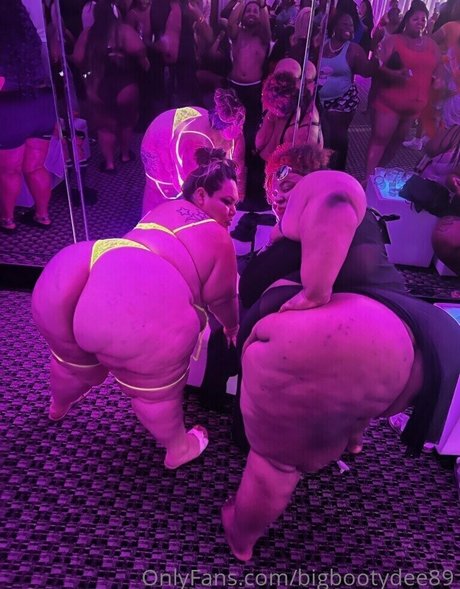 bigbootydee89 OnlyFans-Leaks