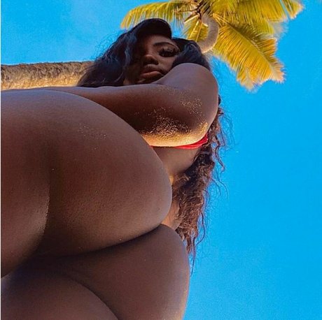 Melaxgoddess OnlyFans geleakter Pornografie