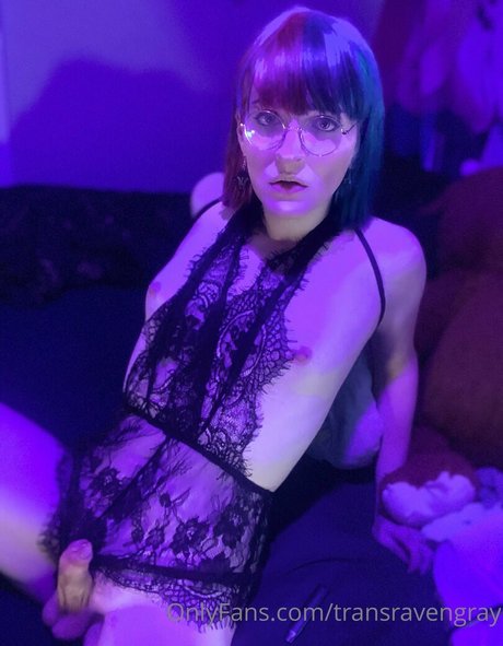 transravengray OnlyFans Lesbisch