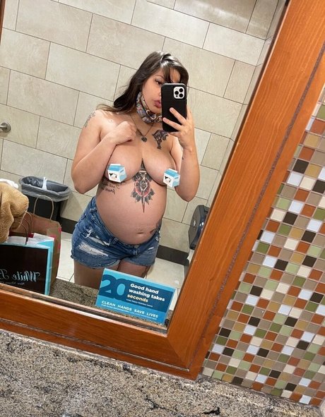 pregnantsnow OnlyFans Nacktbilder geleakt