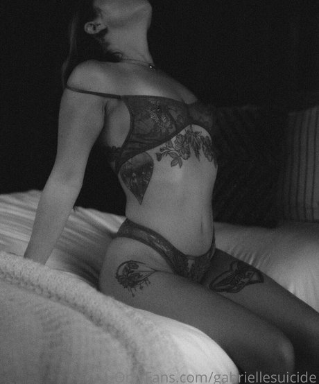 gabriellesuicide OnlyFans Nackt