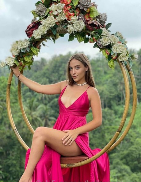bellamaddyson NSFW OnlyFans