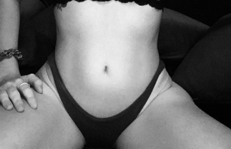 hippiebooty101 OnlyFans Inhalte