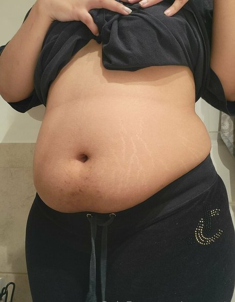 eveeeats OnlyFans Fotos