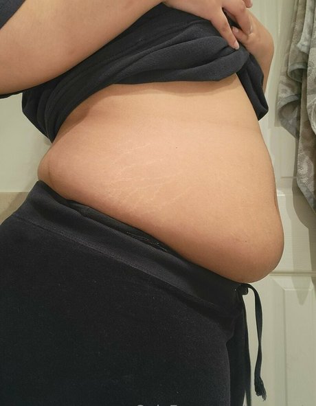 eveeeats Nacktpornos auf OnlyFans