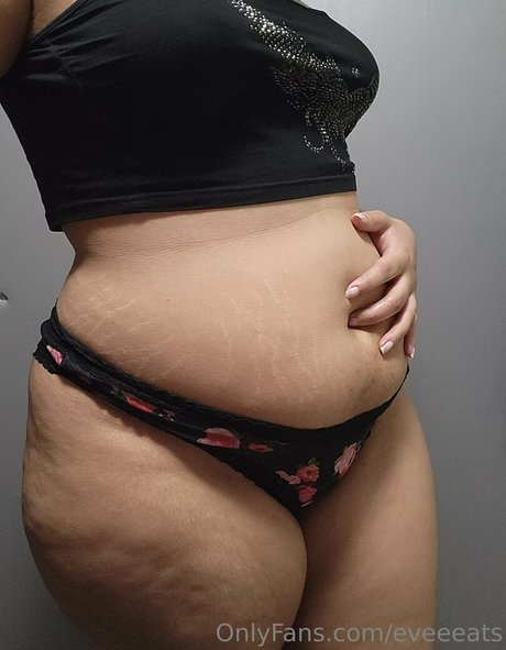 eveeeats Po OnlyFans