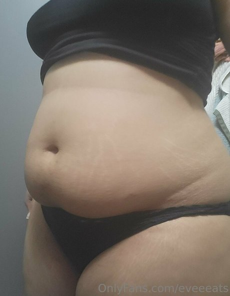 eveeeats Nackt geleakt OnlyFans