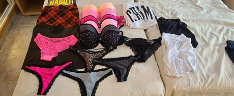 selinacuti OnlyFans Model Fotos