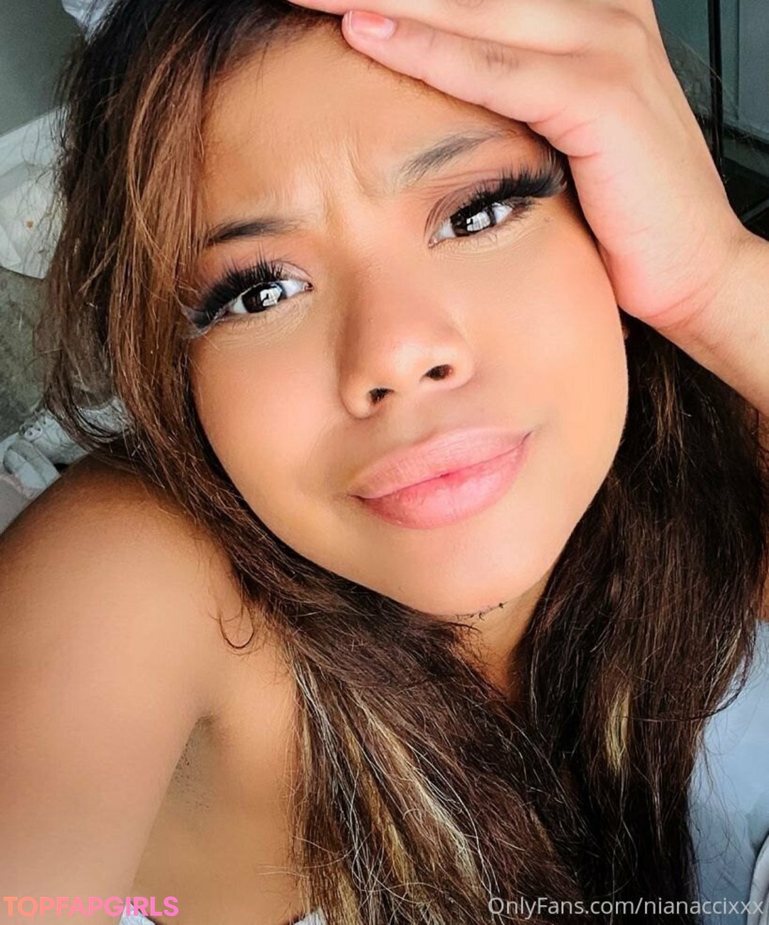 nianaccixxx OnlyFans Strip