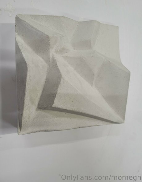 momegh Nackt auf OnlyFans