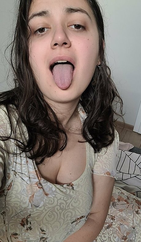 momegh Leak von OnlyFans