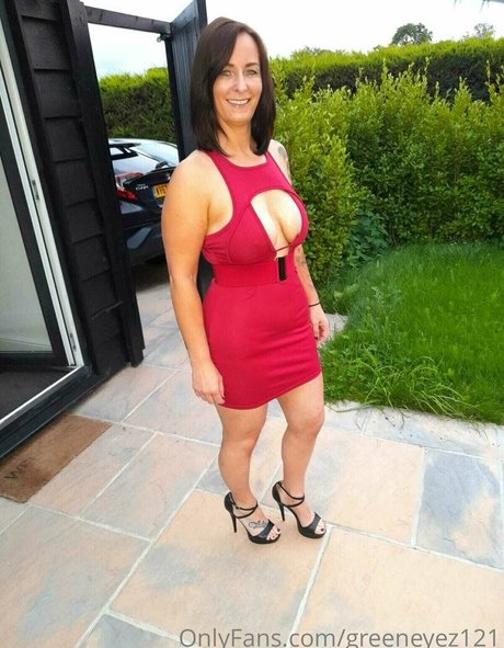 Greeneyez121 OnlyFans Pornografie