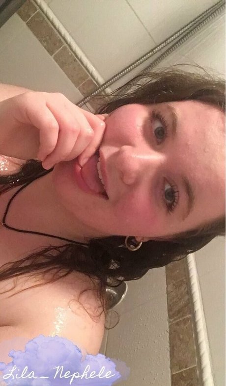 lila nephele OnlyFans Nacktbilder