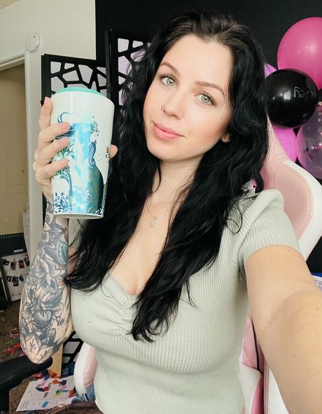 Punkqueenxoxo Leaks von OnlyFans