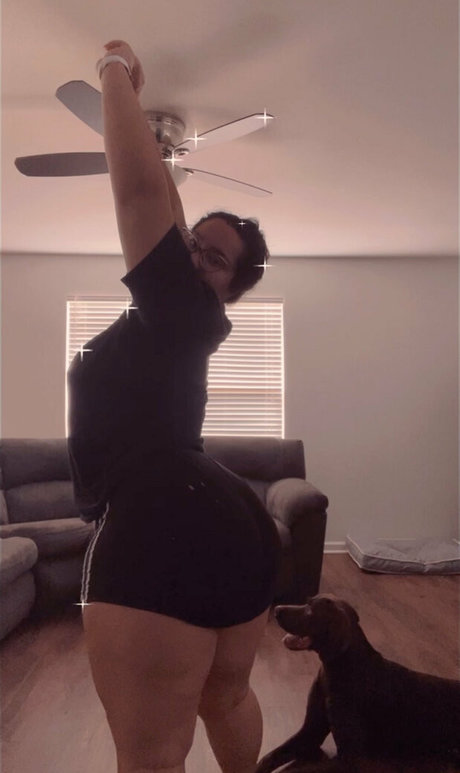 morenita free OnlyFans Leak