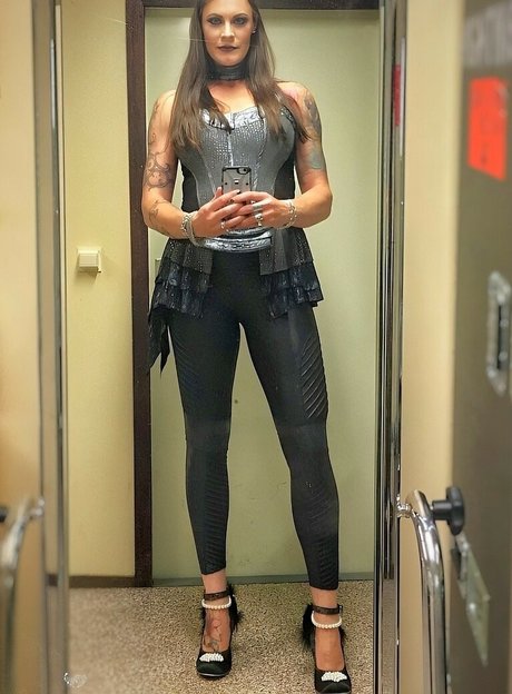 Floor Jansen Kostenloses OnlyFans