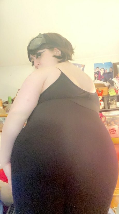 vlehanex3 OnlyFans nackte Brüste