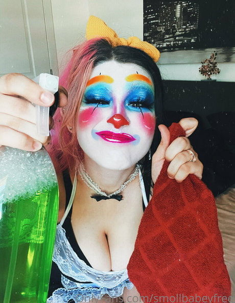 smollbabeyfree Nacktpornos auf OnlyFans