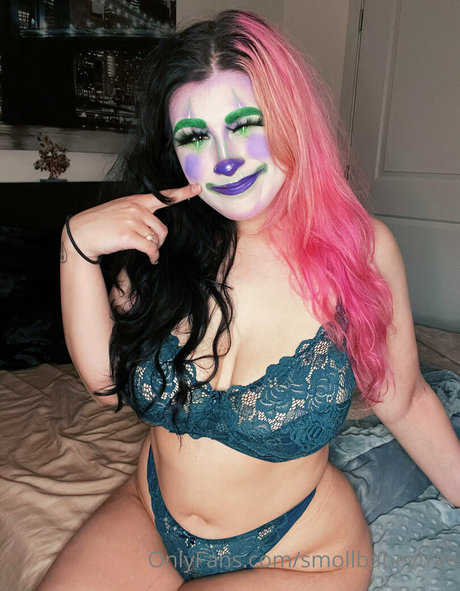 smollbabeyfree OnlyFans Bilder