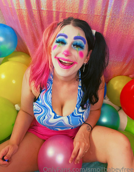 smollbabeyfree OnlyFans Pornografie