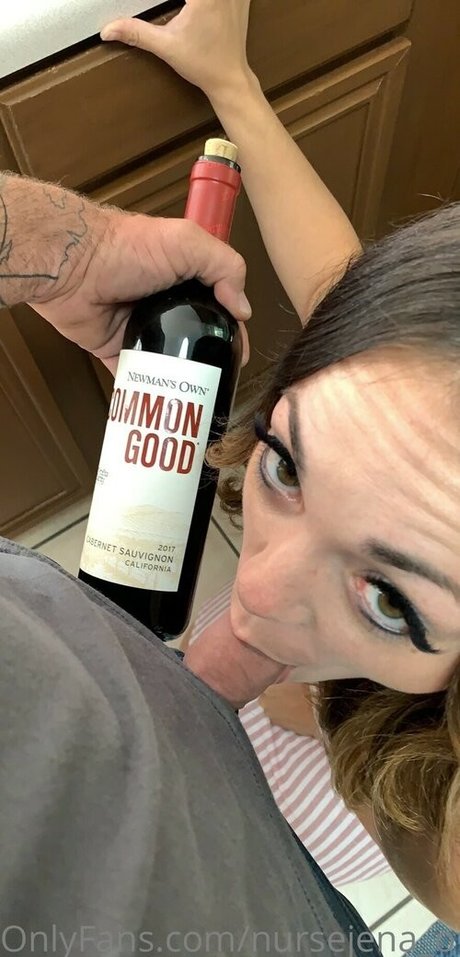 nursejena offduty XXX OnlyFans