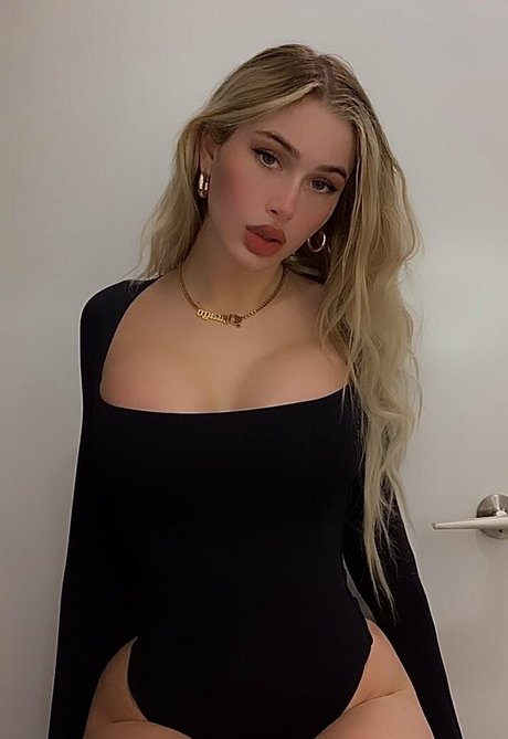 Dressupblondie Nacktbilder von OnlyFans