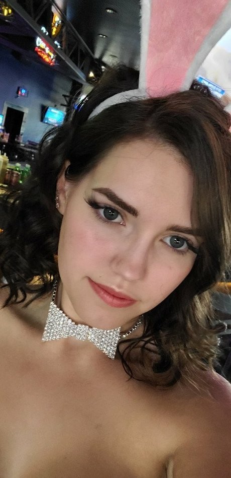 QT Lux OnlyFans Nacktfotos