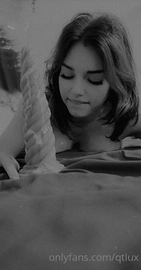 QT Lux Titten OnlyFans