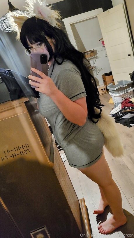 notsafeforcon Nacktbilder auf OnlyFans