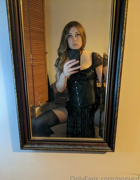 ponycd Nacktbilder-Leaks von OnlyFans