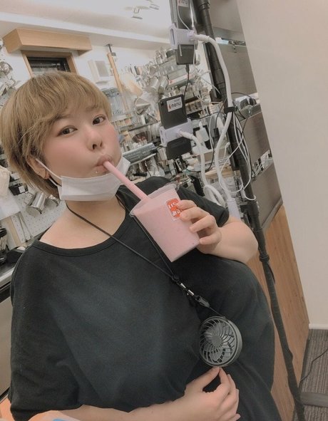 Pchan 666 OnlyFans Pornografie