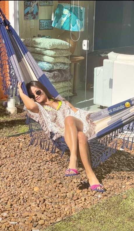 Tamires Nascimento Oben ohne OnlyFans