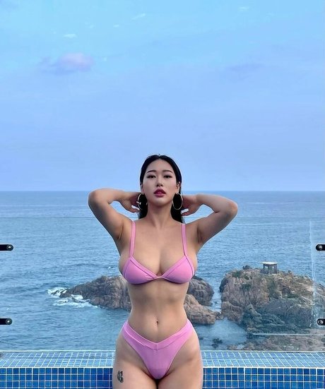 ming ouo_ OnlyFans Brüste Bild