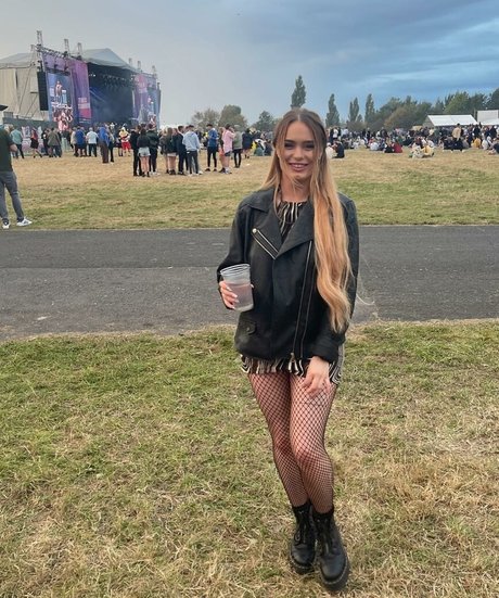 Your Brat OnlyFans-Komplettinhalte