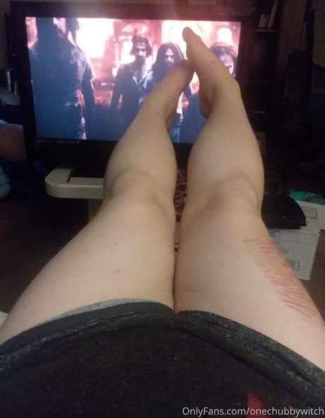 onechubbywitch OnlyFans Bilder