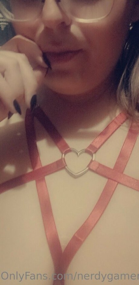 nerdygamermom89 OnlyFans XXX