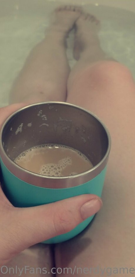 nerdygamermom89 OnlyFans Sextape