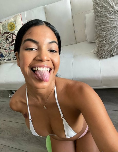 thereal mayafarrell Leaked OnlyFans Sextape