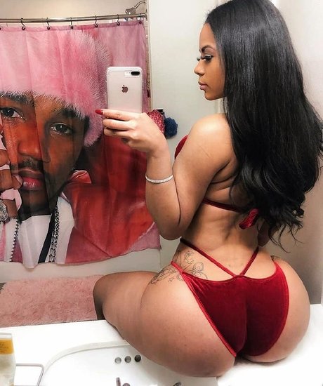 Strella Katt Nacktbilder von OnlyFans geleakt