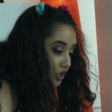 sofiamoonxxx OnlyFans Nacktbilder geleakt