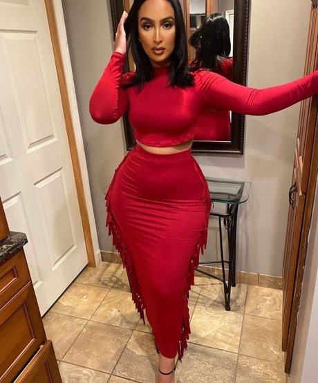 Omaima Benamre OnlyFans kostenlos geleakt