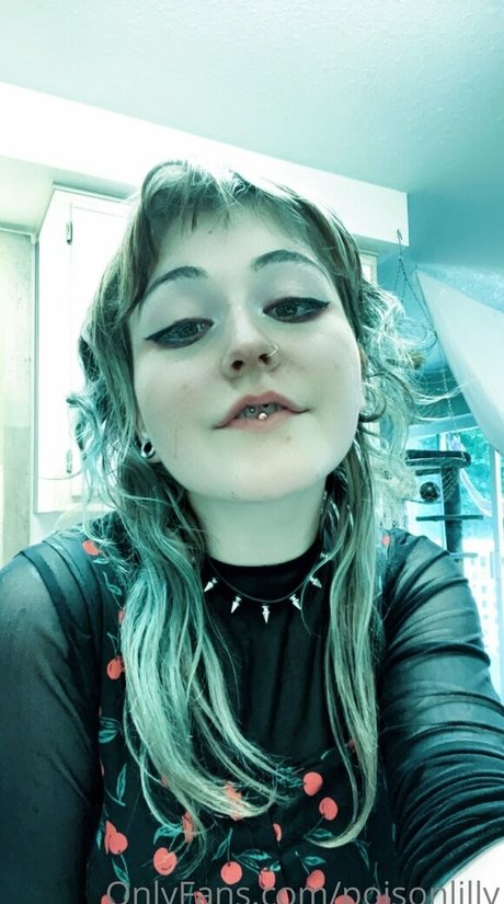 poisonlilly OnlyFans Sex