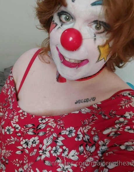 majorredhead OnlyFans Brüste Bild