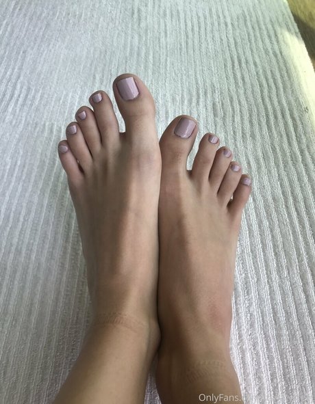 Itsnatysfeet Nacktbilder von OnlyFans